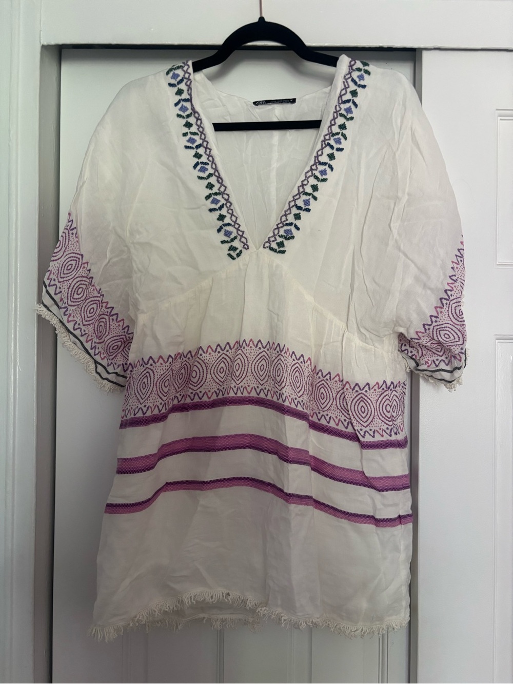 Zara Embroidered V-Neck Tunic Top in White with Purple Accents